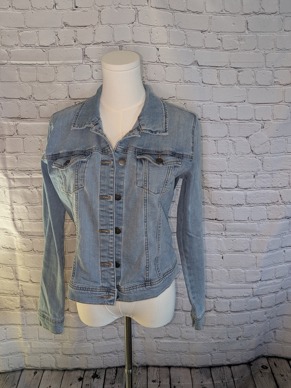 Caslon Light Blue Denim Jean Jacket Medium